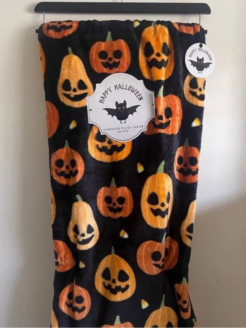 Titule  Halloween Pumpkin oversized plush Throw Blanket 60” x 70”